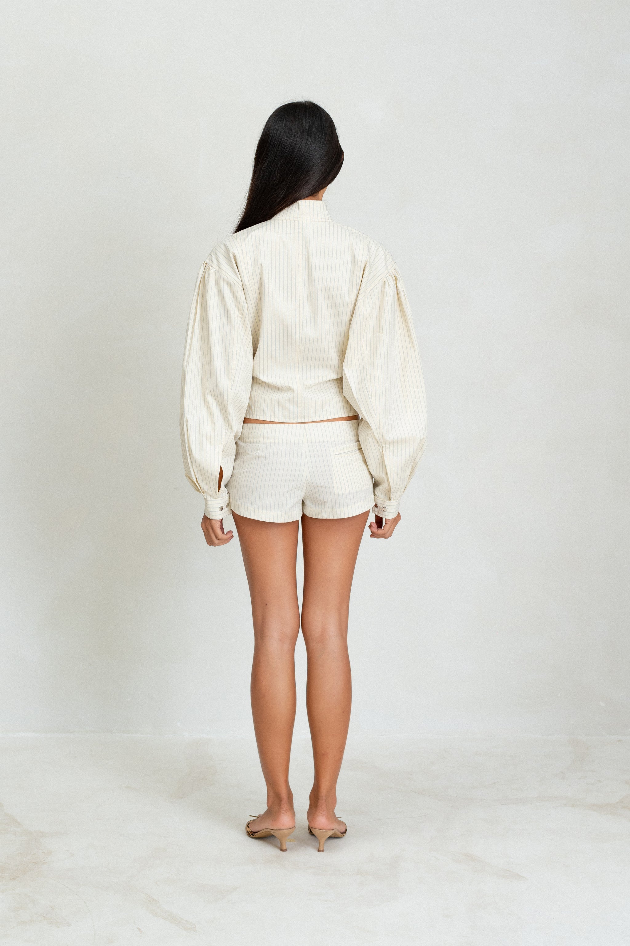 Noa Short - Pinstripe